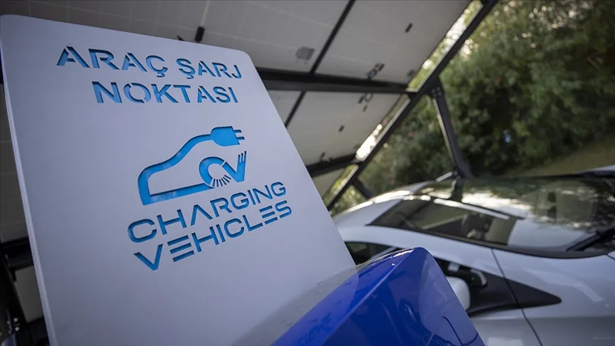 Türkiye genelinde elektrikli araç şarj istasyonu sayısının yıl sonuna kadar 10 bine ulaşabileceği öngörülüyor