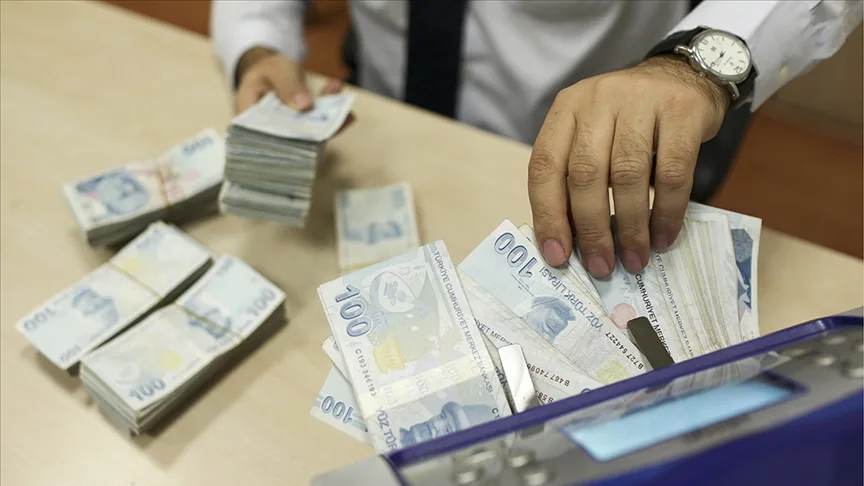DİSK, TÜRK-İŞ ve HAK-İŞ'ten ortak çağrı: ‘Asgari ücret ve emekli maaşları artırılmalı’