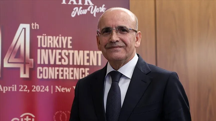 Hazine ve Maliye Bakanı Şimşek, yatırımcıların Türkiye'ye büyük ilgi gösterdiğini belirtti