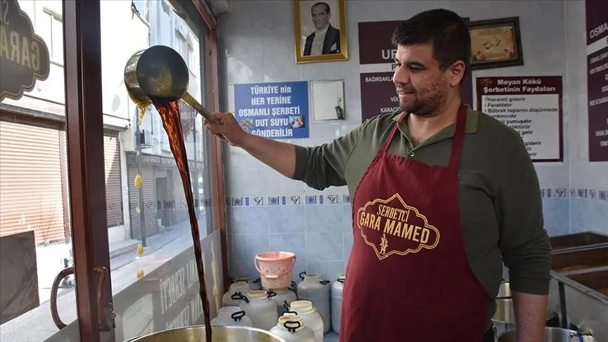İftar sofralarının şifa dolu içeceği "Meyan şerbeti"