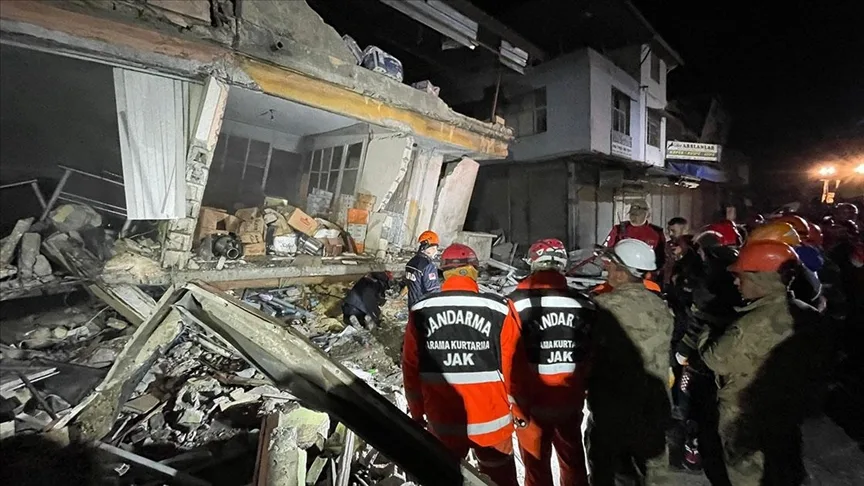 Hatay'da bir yıkıcı deprem daha