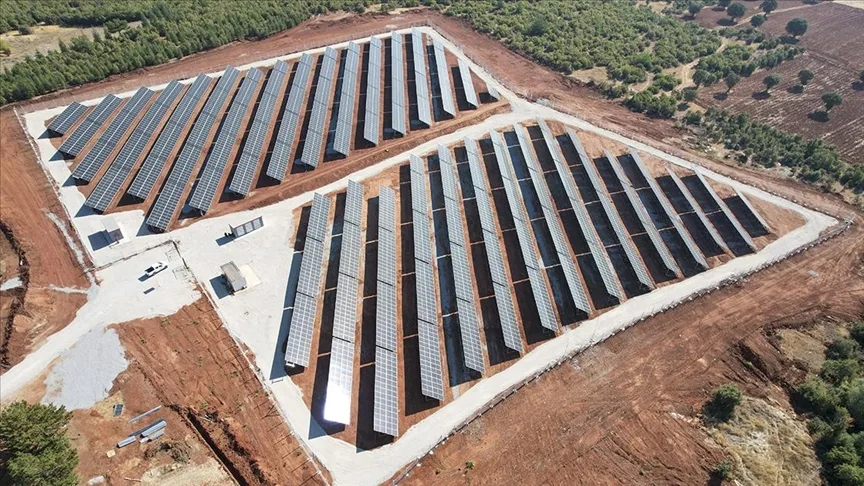 Kurulan güneş enerjisi santrali, köylerin sokak aydınlatmasını karşılayacak