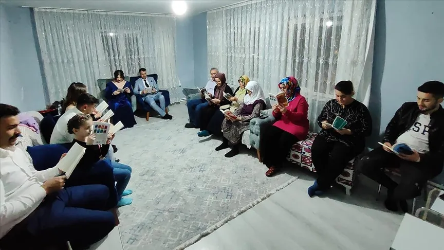 Araştırmacılar, eğitim seviyesi yüksek kişilerin daha yavaş yaşlanabileceğini ortaya koydu