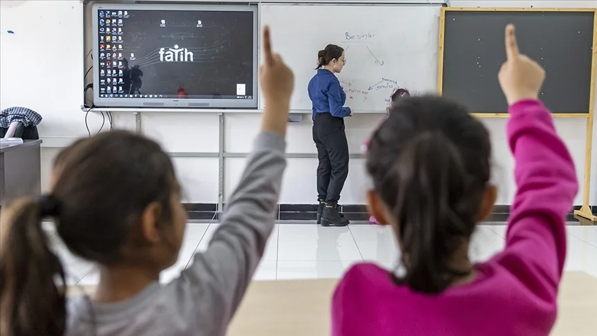 Öğretmen adaylarının sözlü sınavlarına ilişkin yeni düzenleme Resmi Gazete'de