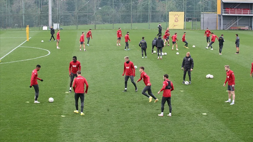 Galatasaray'ın Antalya kamp kadrosu belli oldu