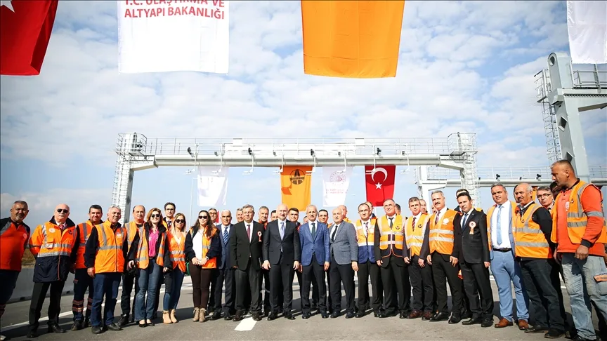Bakan Karaismailoğlu: Hedefimiz 2053'e kadar otoyol uzunluğumuzu 8 bin 325 kilometreye ulaştırmak