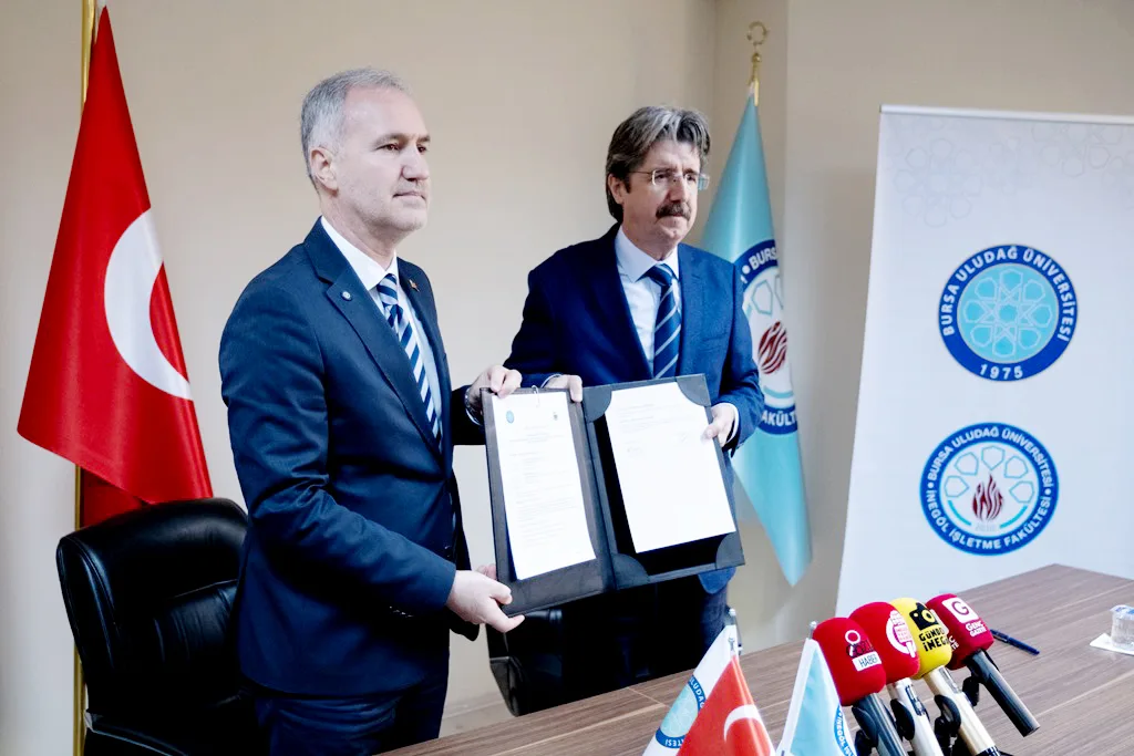 “İnegöl’deki üniversite kampüsü yerinde dönüşümle daha nitelikli hale gelecek”