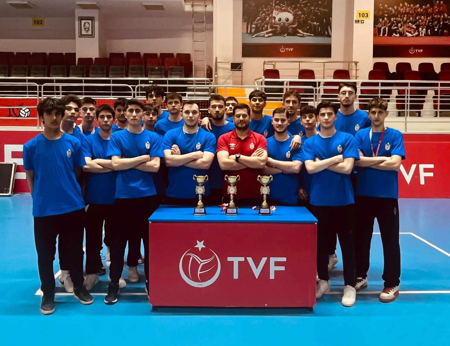 Voleybolda İnegöl Belediyespor farkı
