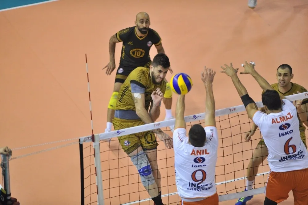 Voleybol Efeler Ligi: İnegöl Belediyespor: 3 - Jeopark Kula Belediyespor: 1