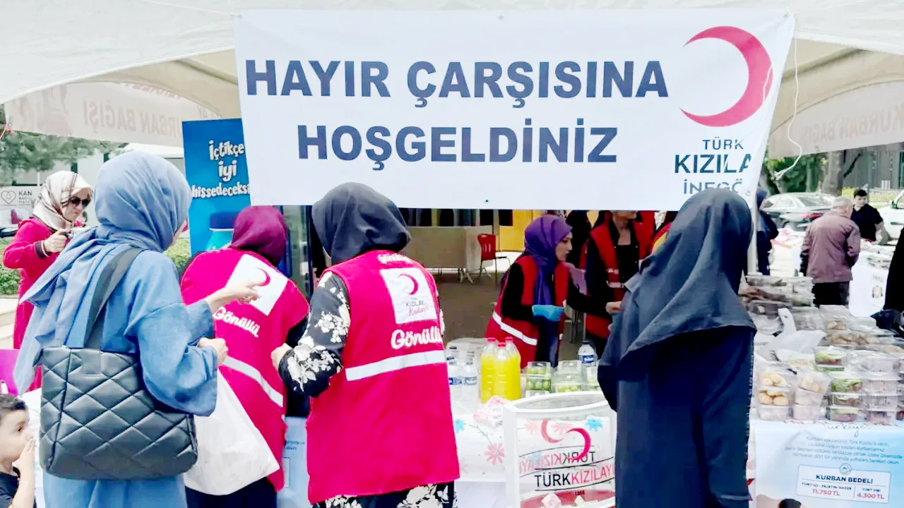 Kızılay’dan yetimler ve ihtiyaç sahipleri için hayır çarşısı