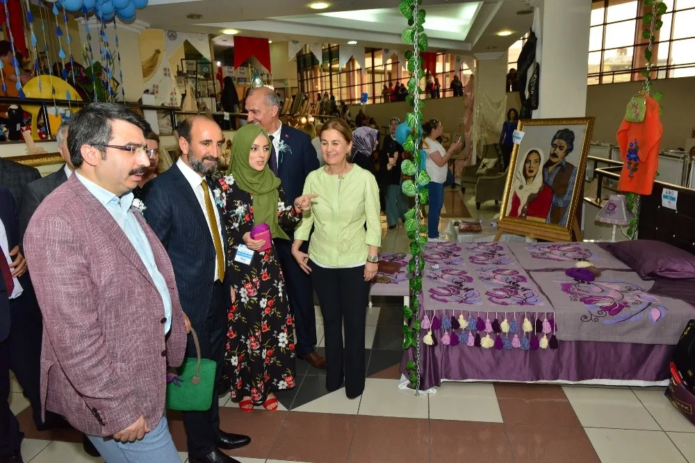 Yıldırımlı Kadınların Eserleri Görücüye Çıktı