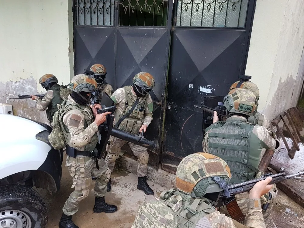 Zehir Tacirlerine Jöhten Nefes Kesen Operasyon: 59 Gözaltı