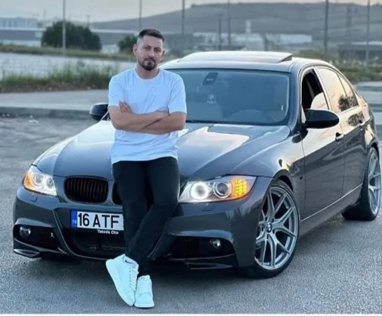 Yardım Etmek İsterken Hayatını Kaybetti: Yeni Evli Furkan Alan Elektriğe Kapıldı kapak görseli
