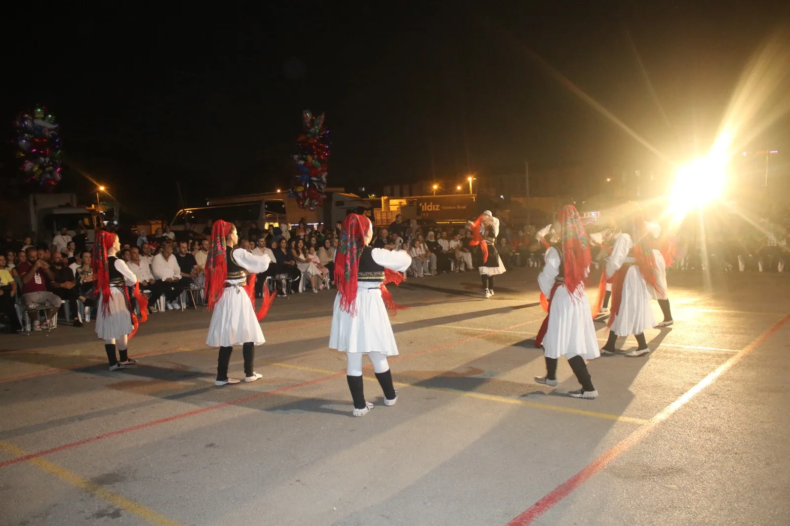 İnegöl’de 4. Uluslararası Petla Şöleni Halk Danslarıyla Başladı