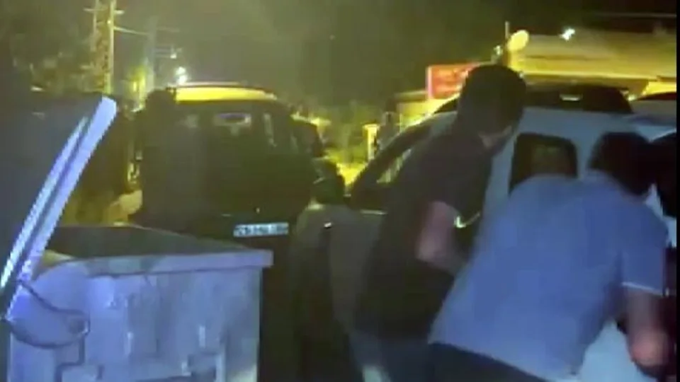İnegöl’de Silahlı Kavgada Baba ve Oğlu Yaralandı