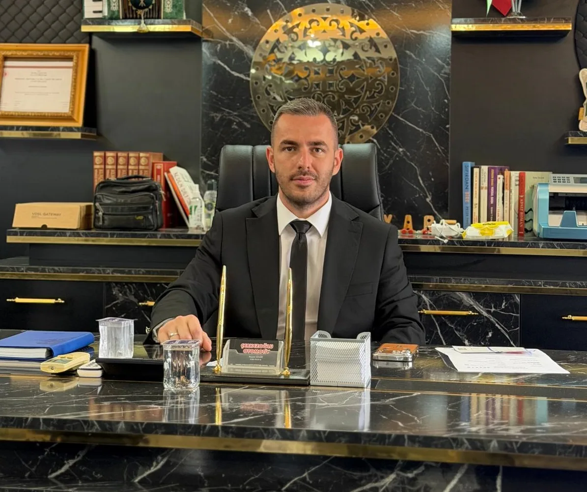 Nazmi Kıyar, İnegöl Oto Galericiler Sitesi’nin yeni başkanı oldu
