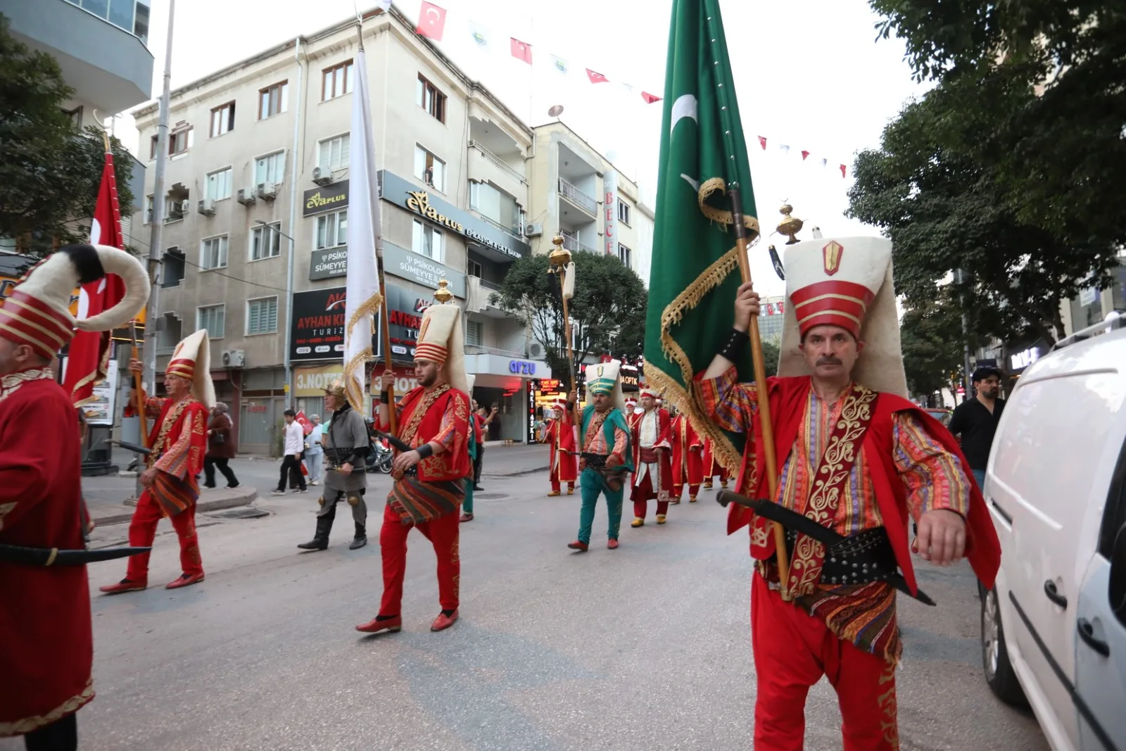 Kurtuluş (4)
