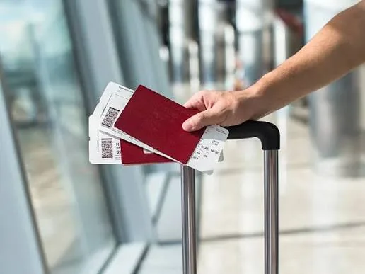 Türk Vatandaşları Kimlikle Girip Bir Yıla Kadar Kalabiliyor